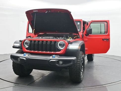 Used 2024 Jeep Wrangler Unlimited Rubicon 4xe AWD/4WD image 34
