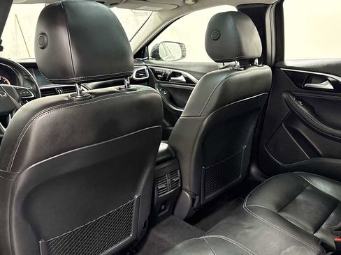 Used 2018 INFINITI QX30 AWD image 26