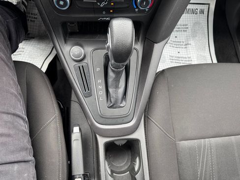 Used 2015 Ford Focus S image 15
