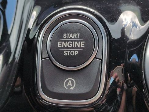 Used 2025 Mercedes-Benz GLA 250 image 26