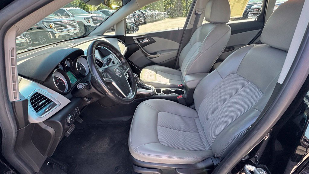 Used 2012 Buick Verano FWD image 16