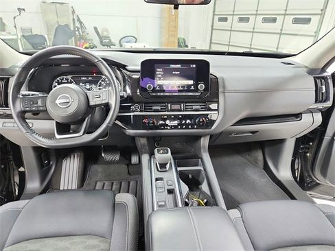 Used 2024 Nissan Pathfinder SV w/ Lighting Package (N92) image 25