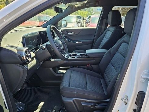 New 2026 Chevrolet Equinox LT w/ Safety and Technology Package FWD image 22