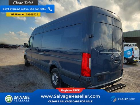 Used 2019 Mercedes-Benz Sprinter 170 image 3