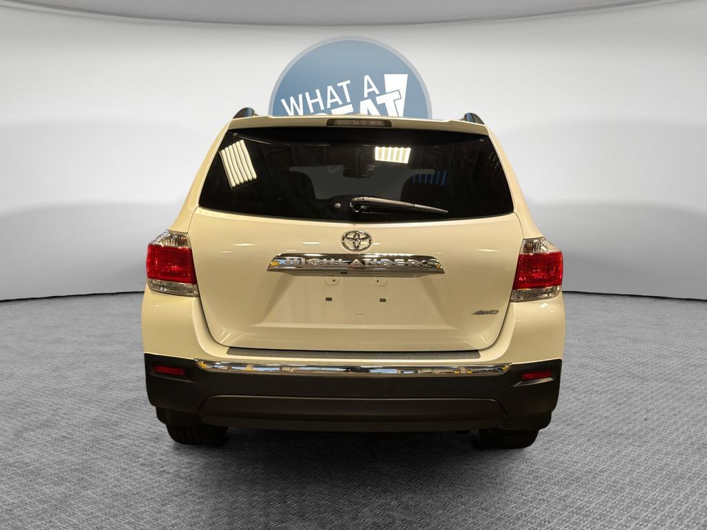 Used 2013 Toyota Highlander Limited AWD/4WD image 5