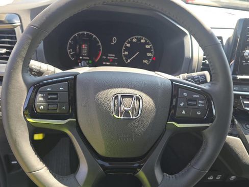 Used 2026 Honda Odyssey Elite image 14