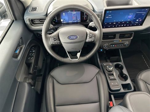 New 2025 Ford Maverick Lariat w/ Black Appearance Package image 25