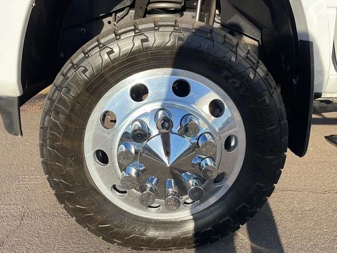 Used 2022 RAM 3500 Laramie image 15