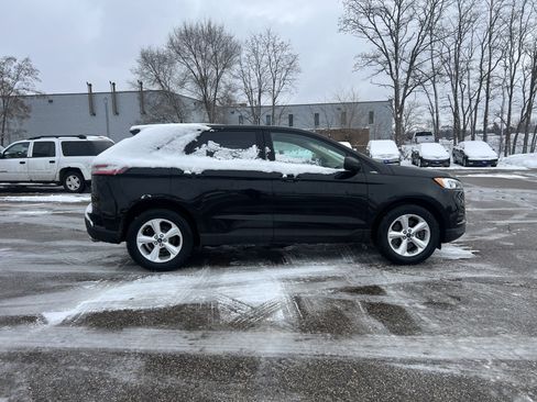 Used 2019 Ford Edge SE image 10