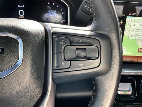 Used 2025 GMC Sierra 2500 Denali Ultimate image 13