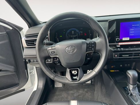 New 2026 Toyota Camry Hybrid image 12