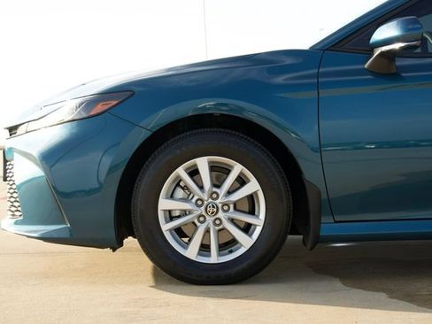 Used 2026 Toyota Camry LE FWD image 5