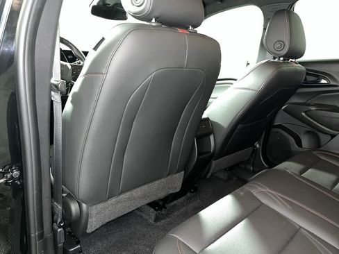 Used 2024 Chevrolet Trax RS w/ Driver Confidence Package FWD image 24