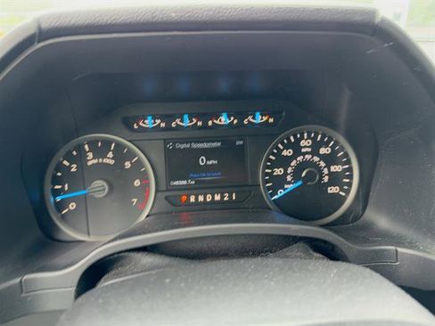 Used 2017 Ford F150 XLT w/ Equipment Group 302A Luxury AWD/4WD image 6
