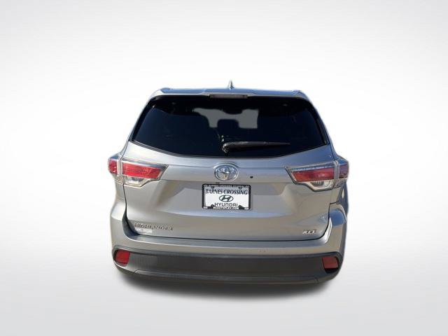 Used 2014 Toyota Highlander XLE FWD image 4