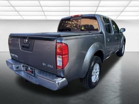 Used 2016 Nissan Frontier SV AWD/4WD image 5