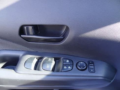 Used 2019 Nissan Kicks S w/ Exterior Package image 9