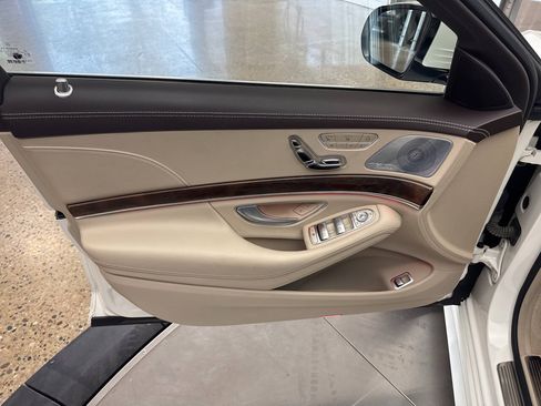 Used 2016 Mercedes-Benz S 550 4MATIC Sedan image 14