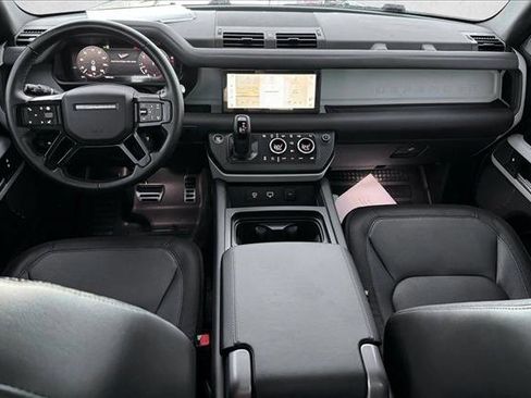 Used 2024 Land Rover Defender 110 X-Dynamic SE AWD/4WD image 20