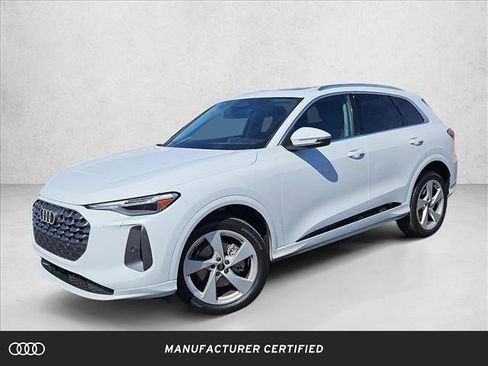 Certified 2025 Audi Q5 Premium w/ Premium Plus AWD/4WD image 1