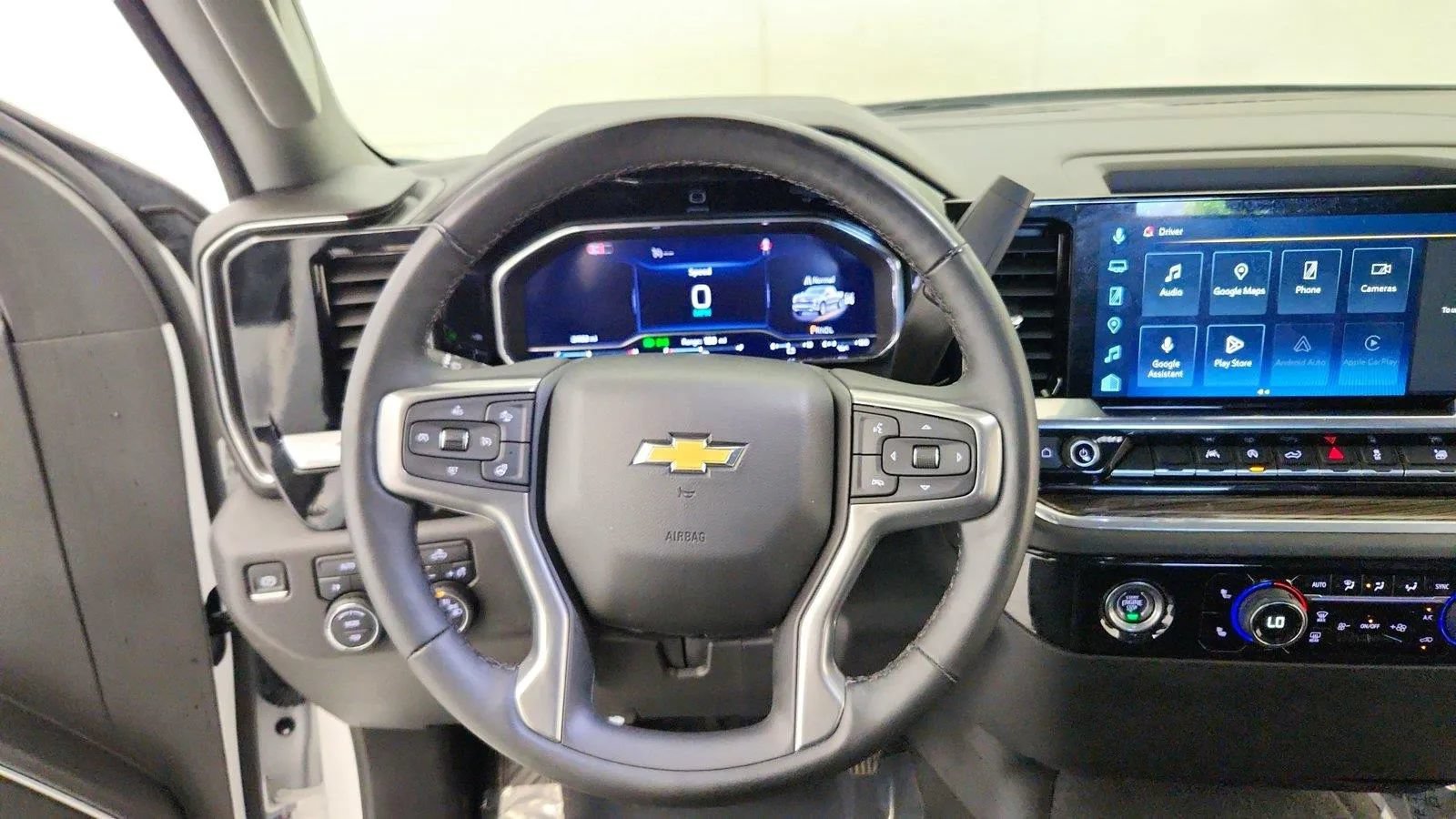 Used 2024 Chevrolet Silverado 1500 LT AWD/4WD image 26