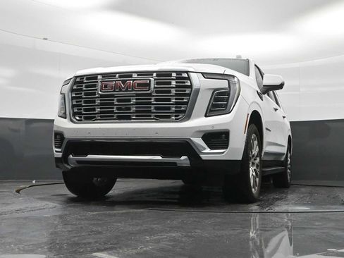 Used 2025 GMC Yukon XL Denali AWD/4WD image 49