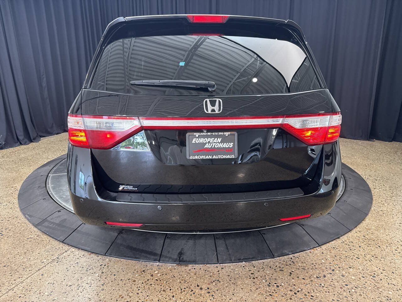 Used 2013 Honda Odyssey Touring Elite image 5