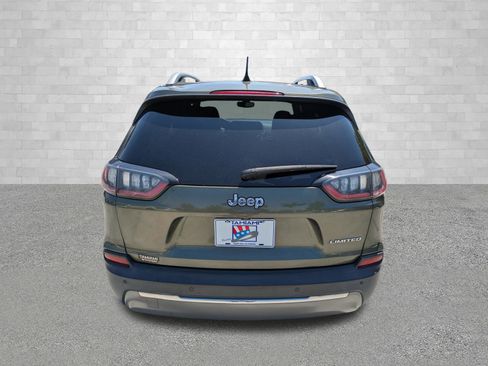 Used 2019 Jeep Cherokee Limited FWD image 3
