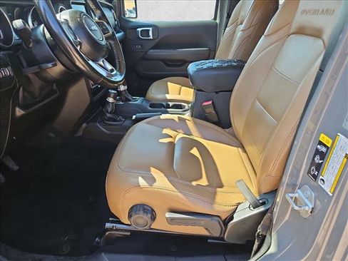 Used 2020 Jeep Gladiator Overland AWD/4WD image 14