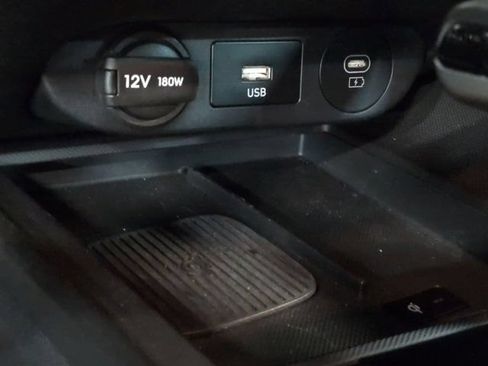 Used 2025 Hyundai Elantra Sport FWD image 18