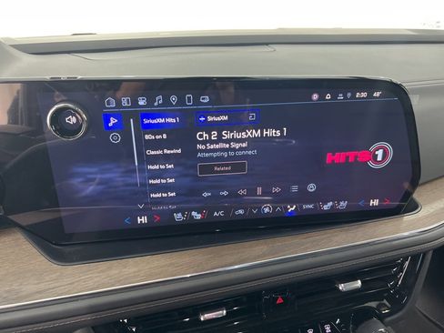 Used 2025 Chevrolet Tahoe High Country image 12