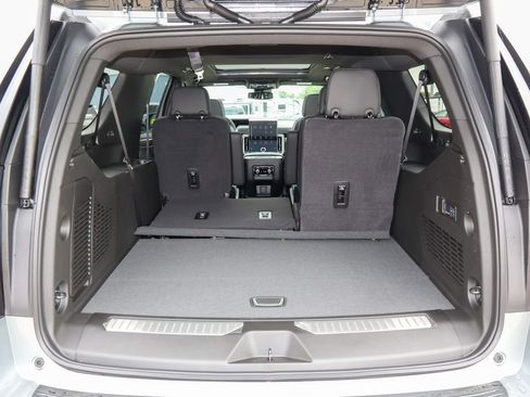 New 2026 GMC Yukon XL Denali w/ Sun & Power Step Package AWD/4WD image 7