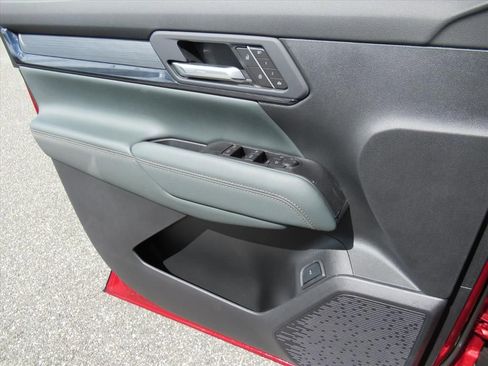 New 2026 GMC Terrain AT4 w/ Convenience Package III image 27