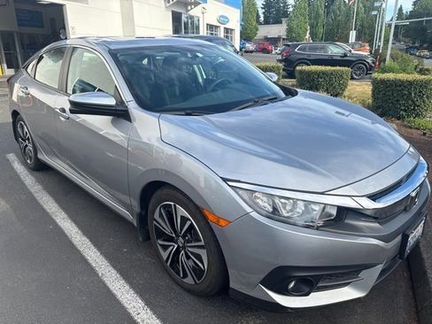 Used 2016 Honda Civic EX-T image 2