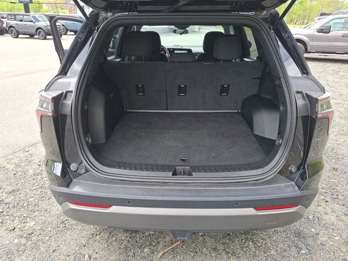 Used 2025 Chevrolet Equinox LT AWD/4WD image 29