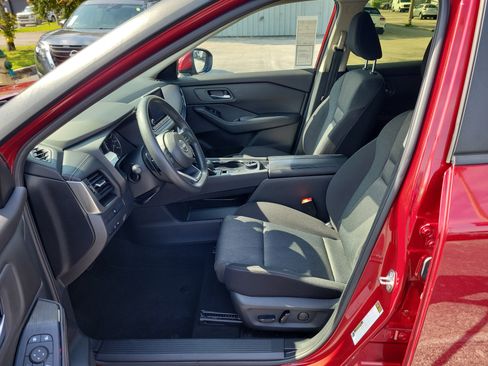 Certified 2024 Nissan Rogue SV AWD/4WD image 13