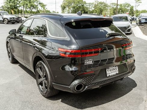 Used 2023 Genesis GV70 3.5T Sport w/ Sport Prestige Package AWD/4WD image 35