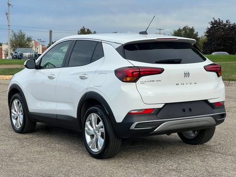 Used 2024 Buick Encore GX Preferred AWD/4WD image 9