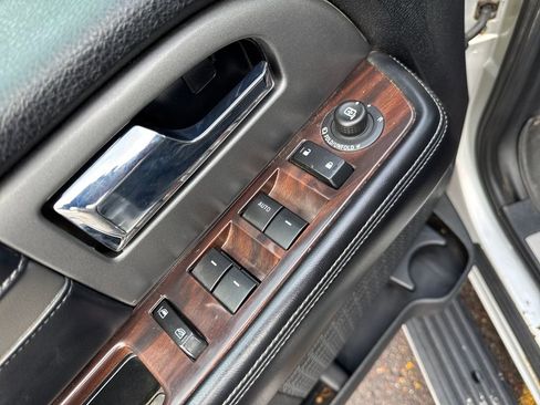 Used 2017 Ford Expedition Max Platinum image 11