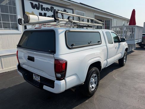 Used 2023 Toyota Tacoma SR w/ SR Convenience Package RWD image 7