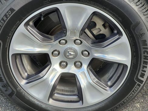 Used 2022 RAM 1500 Laramie AWD/4WD image 10
