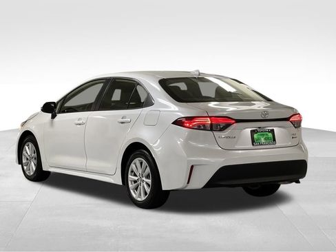 New 2026 Toyota Corolla XLE FWD image 4