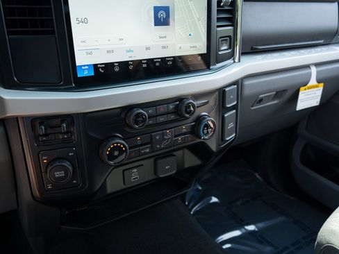 New 2026 Ford F350 XLT w/ XLT Premium Package image 25