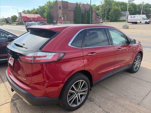 Used 2024 Ford Edge Titanium w/ Equipment Group 301A AWD/4WD image 4