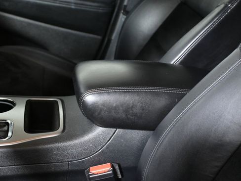 Used 2018 Jeep Grand Cherokee Altitude image 24