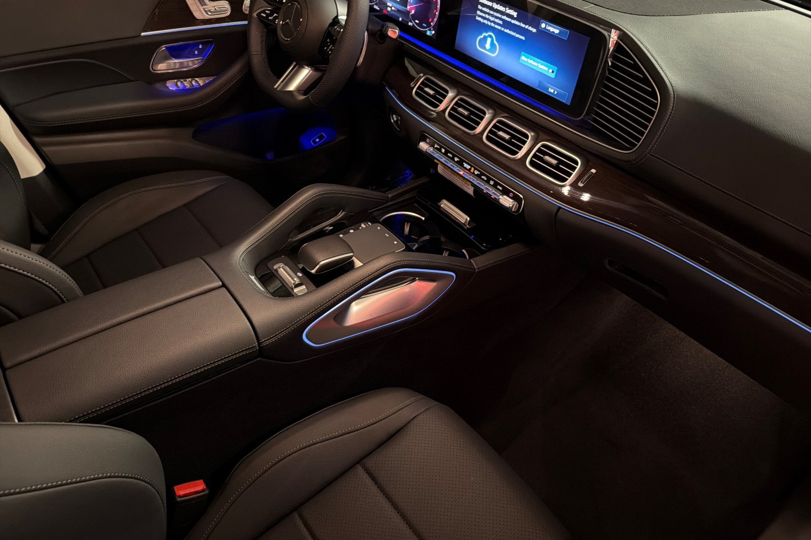 New 2026 Mercedes-Benz GLS 450 4MATIC image 16
