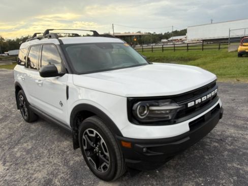 Used 2023 Ford Bronco Sport Outer Banks w/ Tech Package AWD/4WD image 8