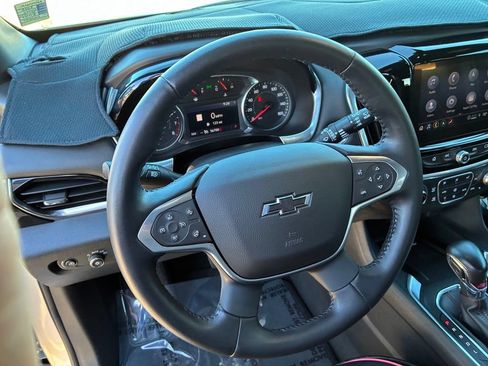 Used 2022 Chevrolet Traverse RS AWD/4WD image 12