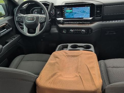 Used 2024 GMC Sierra 1500 Elevation image 10