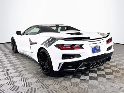 Used 2025 Chevrolet Corvette Z06 image 5